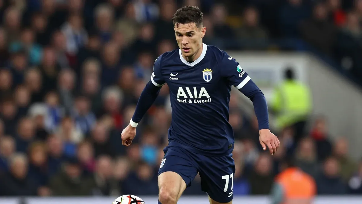 West Bromwich Albion manager James Morrison deployed Felix Horn Myhre in an advanced position during the 1-1 Championship...