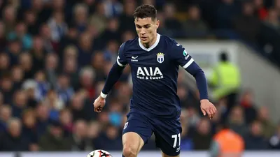 West Bromwich Albion manager James Morrison deployed Felix Horn Myhre in an advanced position during the 1-1 Championship...